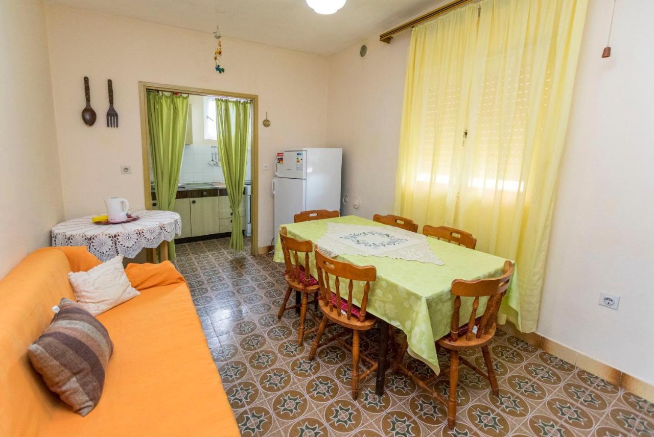Apartment Lele Primošten Buitenkant foto